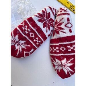 Women's Slippers Size 5-10 Aloe‎ Infused House Shoes Grippers Red Cozy Cabin NWT